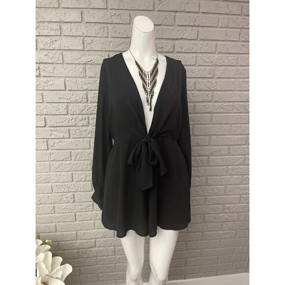 Lumiere Black Plunging V Long Sleeve Romper Size M - Picture 1 of 10